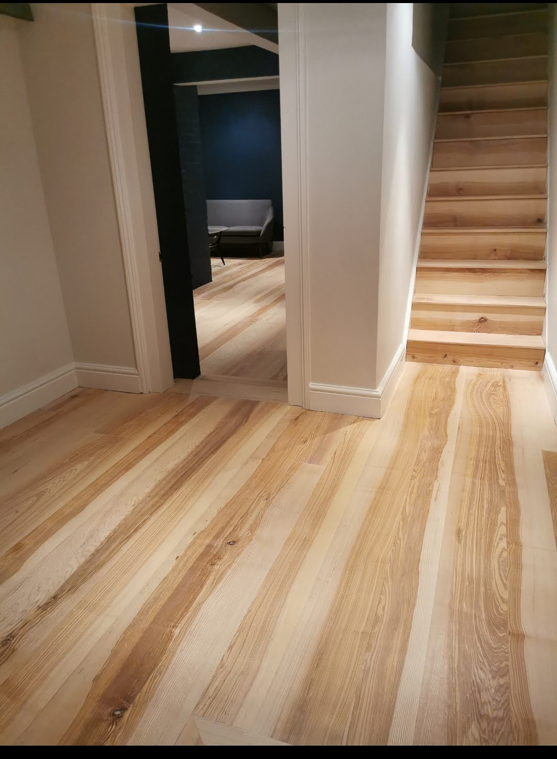 Solid Ash wood  flooring